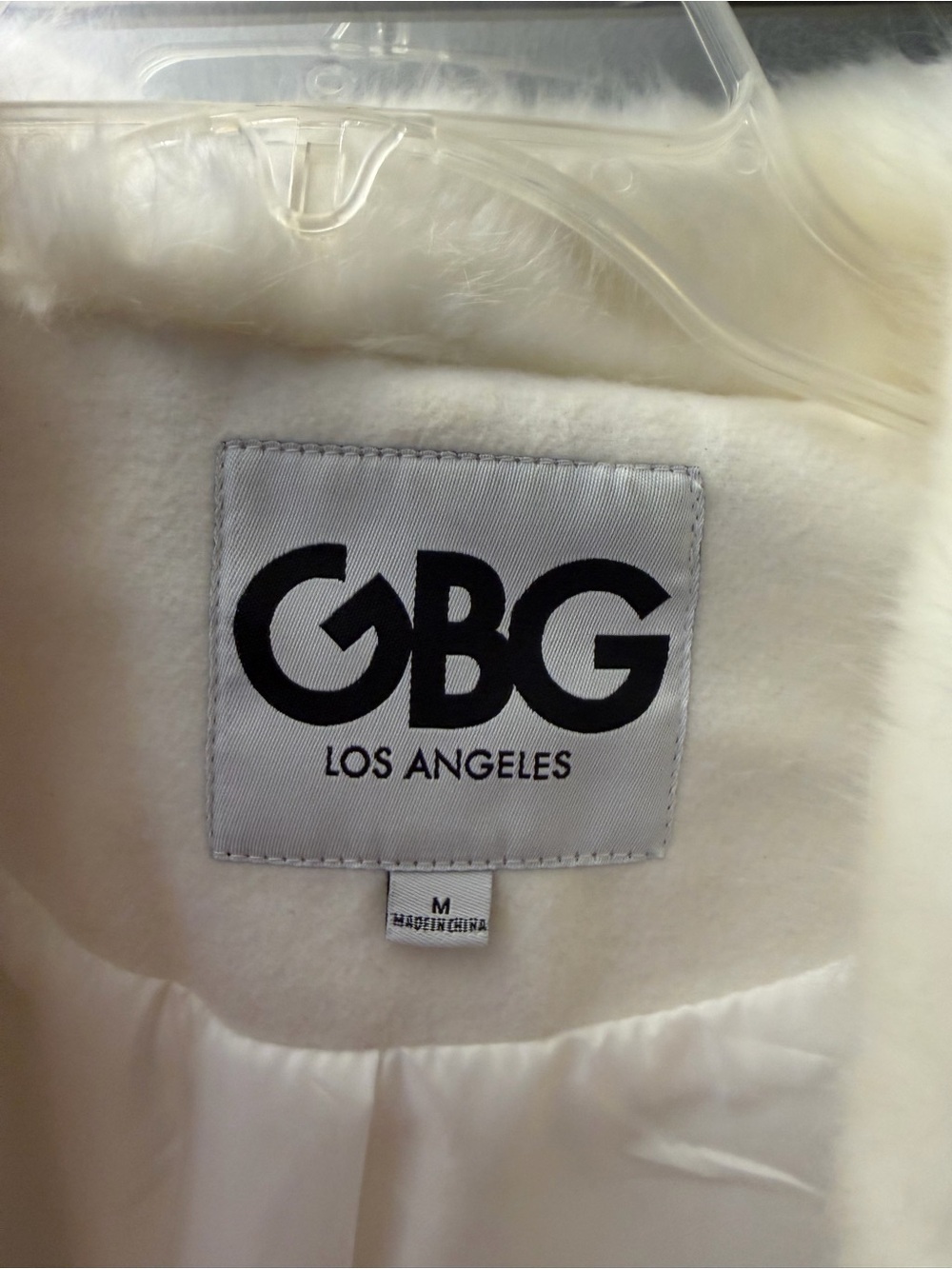 GBG Los Angeles Ivory Faux Fur Walker Coat M Like New Elegant Winter Coat - Picture 13 of 13
